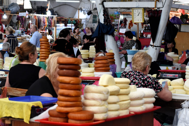 formaggio kutaisi mercato